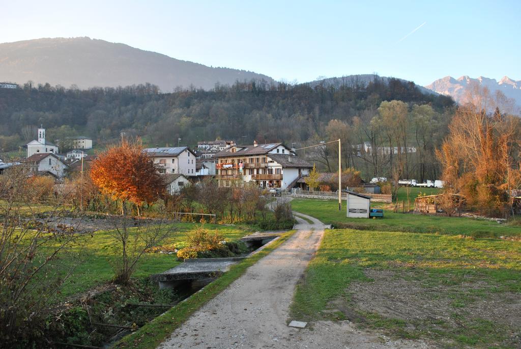 Agriturismo Il Girasole Feltre Eksteriør billede